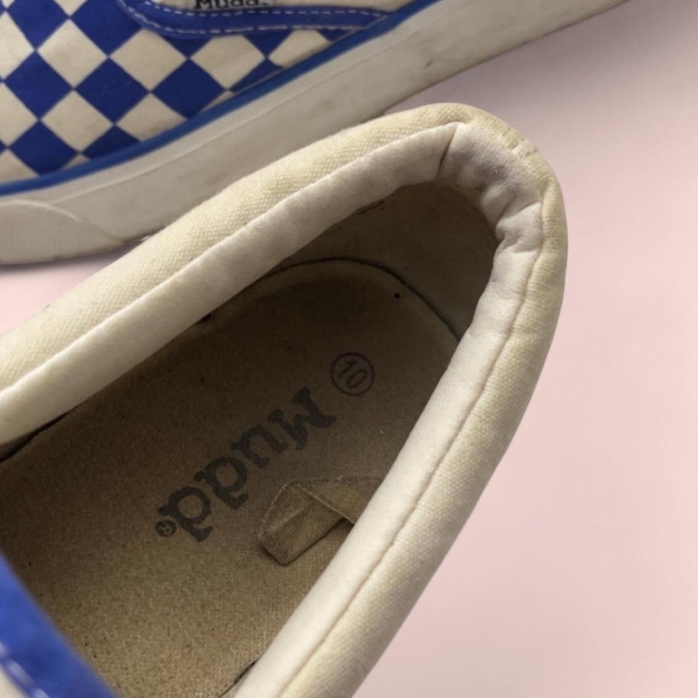 SOLD. Women’s Size 10 Mudd Blue White Canvas Checkered Slip On Skater Sneakers - Picture 4 of 8